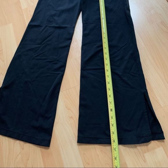 Lululemon yoga pants - Picture 9 of 10